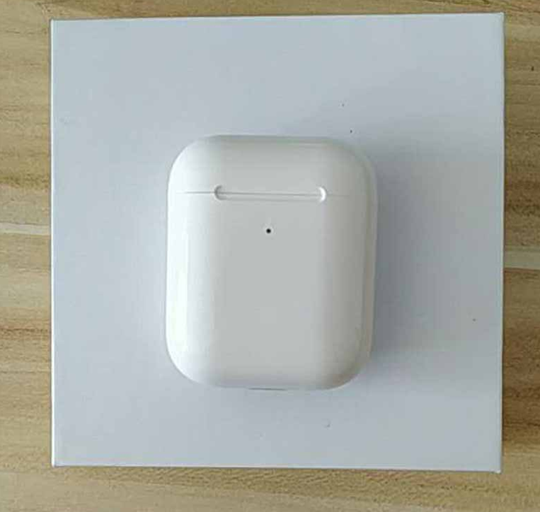 i80 TWS Wireless Earbuds